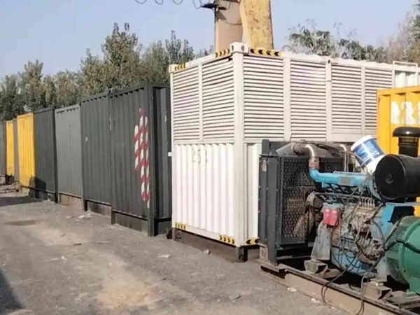 兴庆200KW柴油发电机机组每小时油耗是多少?